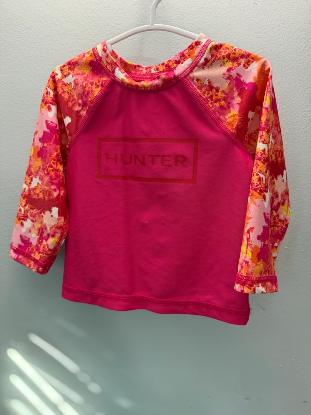 Hunter Girls' Pink Floral Raglan Swim Rashguard